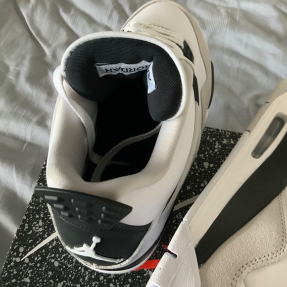 Jordan 4 military black